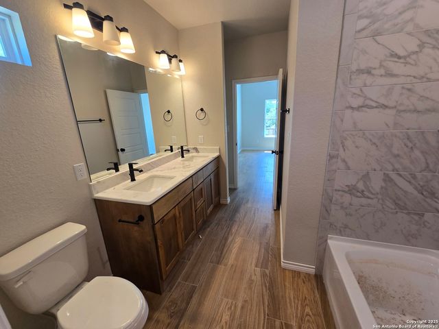 1288 lavaca, Canyon Lake, TX 78133