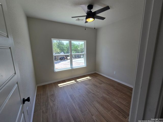 1288 lavaca, Canyon Lake, TX 78133