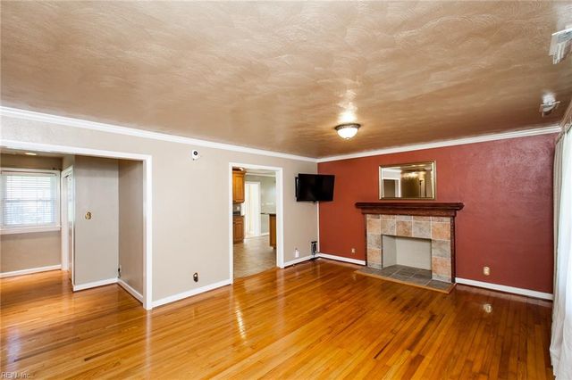 4905 Curling RD, Virginia Beach, VA 23455