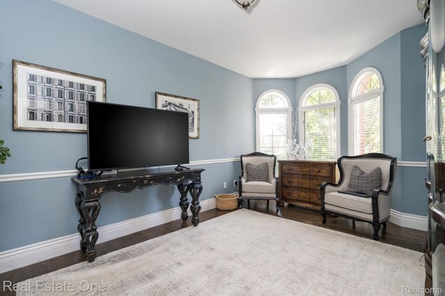 13255 Maple Lawn Drive, Shelby Charter Township, MI 48315