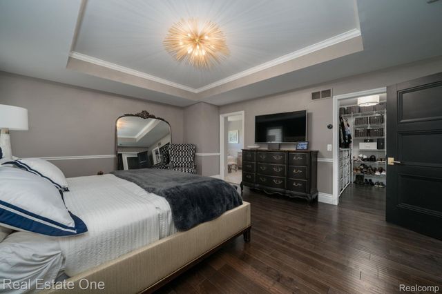 13255 Maple Lawn Drive, Shelby Charter Township, MI 48315