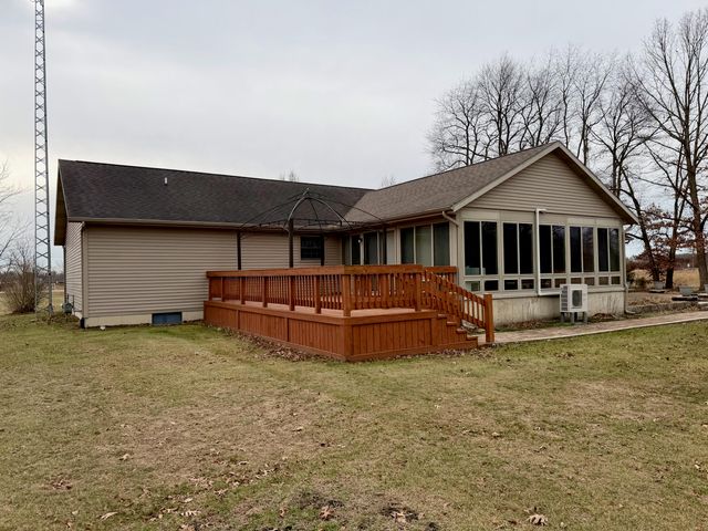 2110 E 700 S, North Judson, IN 46366