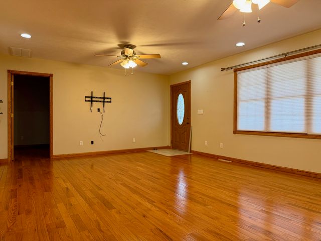 2110 E 700 S, North Judson, IN 46366