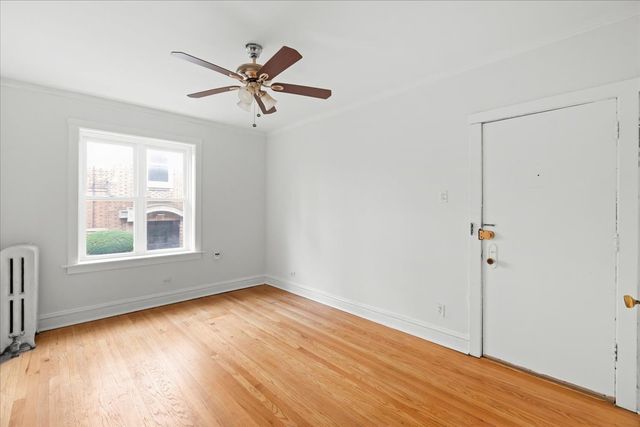 654 W Oakdale Avenue 1S, Chicago, IL 60657