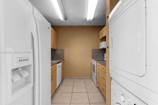 3868 SW 107th Ave 5-11, Miami, FL 33165