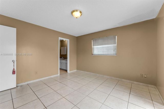 3868 SW 107th Ave 5-11, Miami, FL 33165