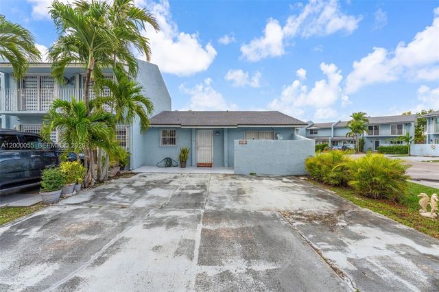 3868 SW 107th Ave 5-11, Miami, FL 33165