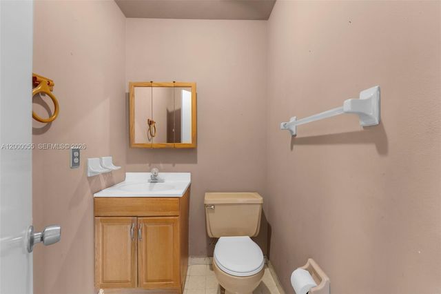 3868 SW 107th Ave 5-11, Miami, FL 33165