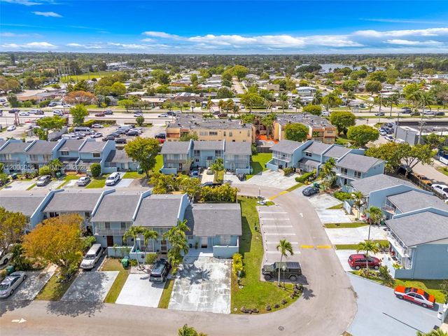 3868 SW 107th Ave 5-11, Miami, FL 33165