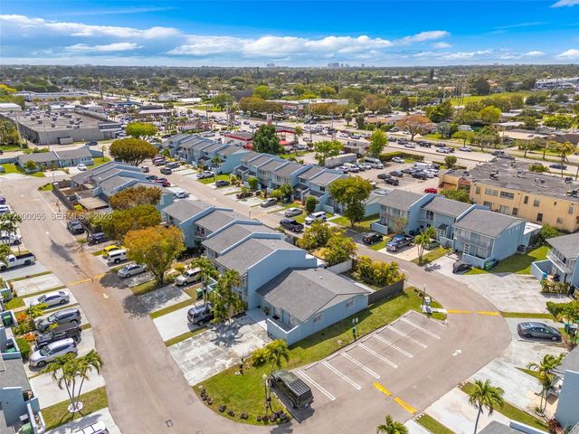 3868 SW 107th Ave 5-11, Miami, FL 33165