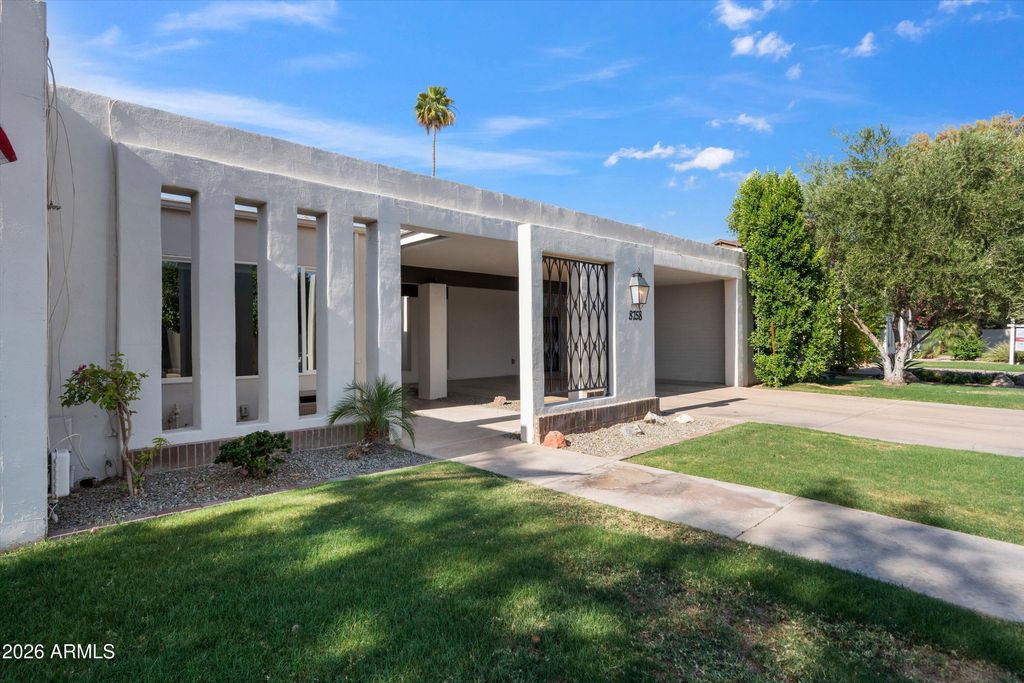 Image 4 of property listing at 8758 E VIA DE VIVA --, Scottsdale, AZ 85258