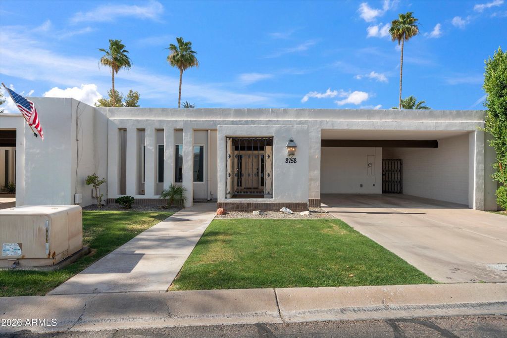 Image 5 of property listing at 8758 E VIA DE VIVA --, Scottsdale, AZ 85258