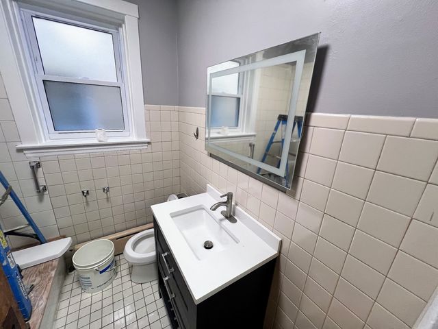 4934 N Marmora Avenue 2, Chicago, IL 60630