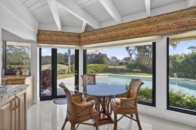 4881 Pineview Circle, Delray Beach, FL 33445