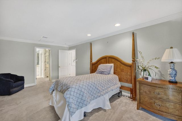 4881 Pineview Circle, Delray Beach, FL 33445