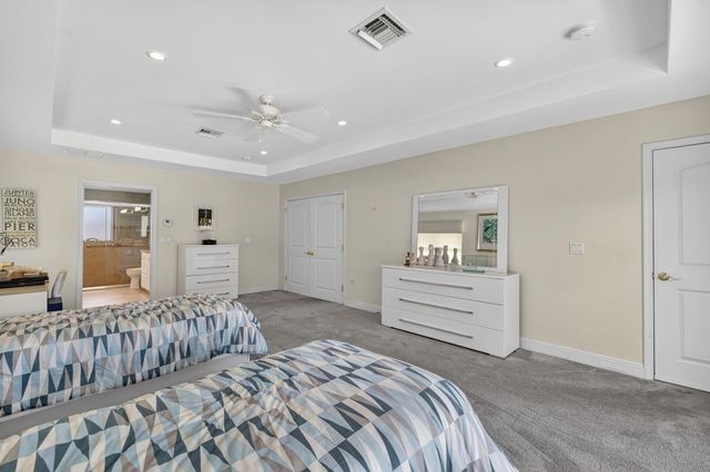 4881 Pineview Circle, Delray Beach, FL 33445