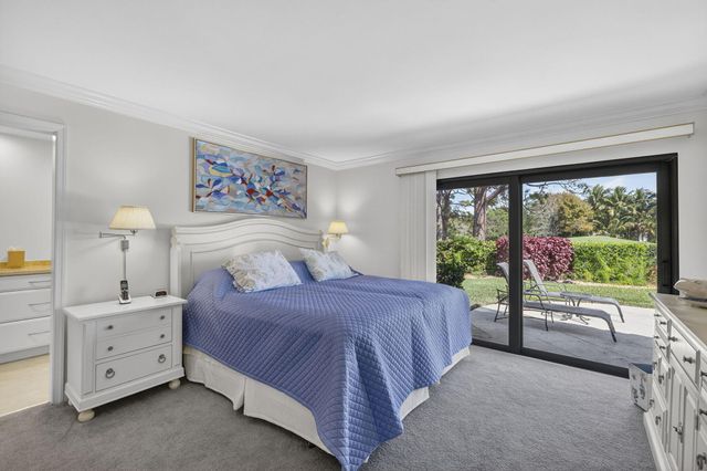 4881 Pineview Circle, Delray Beach, FL 33445