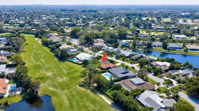 4881 Pineview Circle, Delray Beach, FL 33445