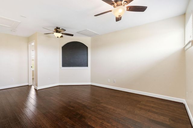 328 Country Crossing Circle, Magnolia, TX 77354