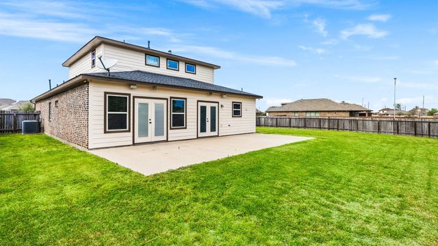 328 Country Crossing Circle, Magnolia, TX 77354