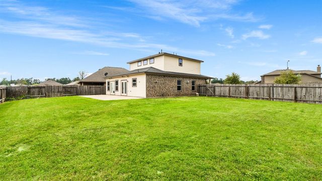 328 Country Crossing Circle, Magnolia, TX 77354