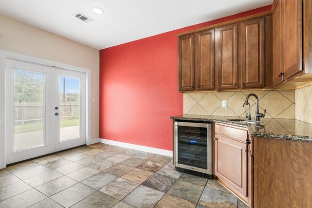 328 Country Crossing Circle, Magnolia, TX 77354