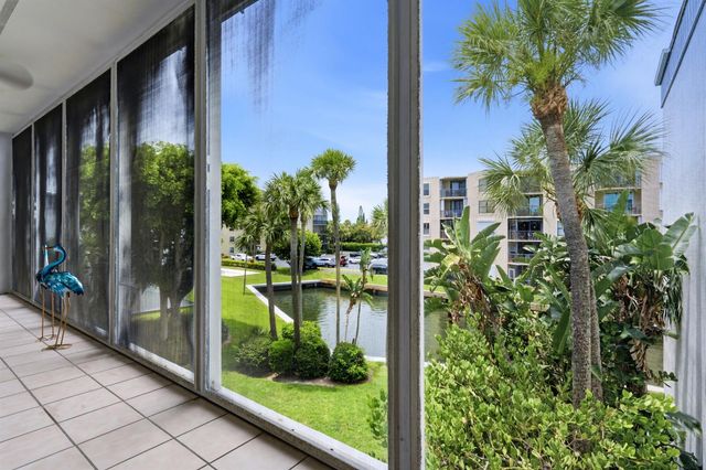 200 Waterway Drive S 309, Lantana, FL 33462