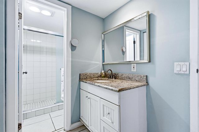 200 Waterway Drive S 309, Lantana, FL 33462