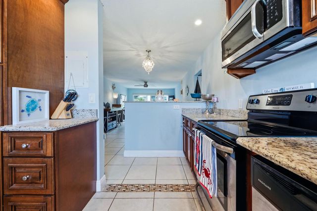 200 Waterway Drive S 309, Lantana, FL 33462
