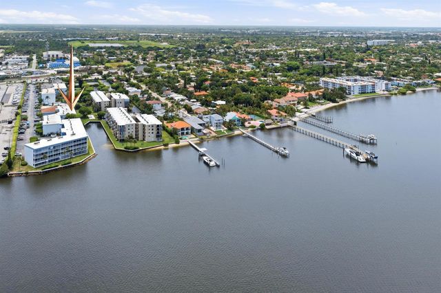 200 Waterway Drive S 309, Lantana, FL 33462