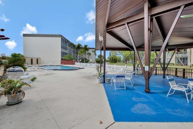 200 Waterway Drive S 309, Lantana, FL 33462