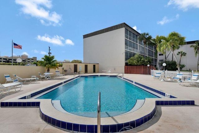 200 Waterway Drive S 309, Lantana, FL 33462