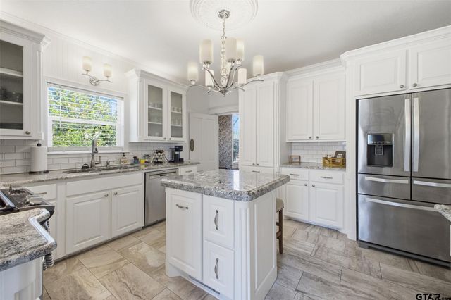 305 N Davis St., Sulphur Springs, TX 75482