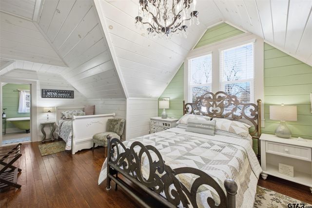 305 N Davis St., Sulphur Springs, TX 75482