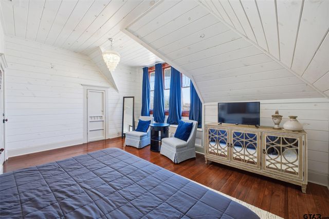 305 N Davis St., Sulphur Springs, TX 75482