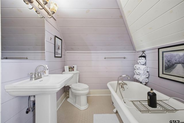 305 N Davis St., Sulphur Springs, TX 75482