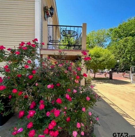 305 N Davis St., Sulphur Springs, TX 75482