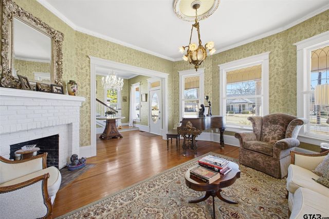 305 N Davis St., Sulphur Springs, TX 75482