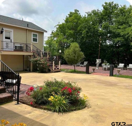 305 N Davis St., Sulphur Springs, TX 75482