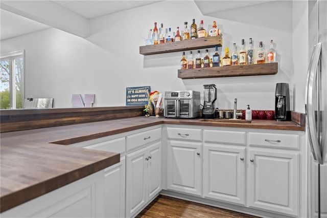 124 Teton Ridge, Lake Winnebago, MO 64034