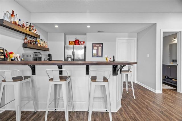 124 Teton Ridge, Lake Winnebago, MO 64034