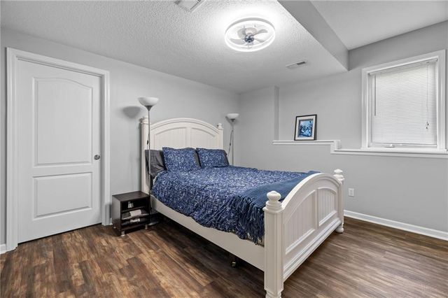 124 Teton Ridge, Lake Winnebago, MO 64034