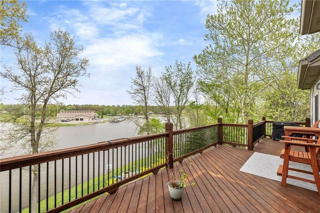 124 Teton Ridge, Lake Winnebago, MO 64034