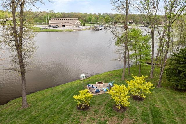 124 Teton Ridge, Lake Winnebago, MO 64034