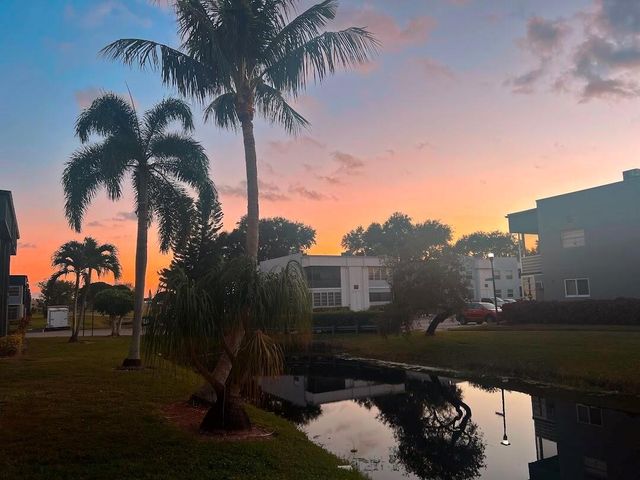 318 Burgundy G, Delray Beach, FL 33484