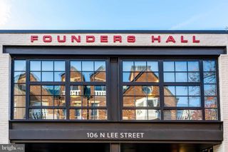 106 N Lee St # 202, Alexandria, VA 22314