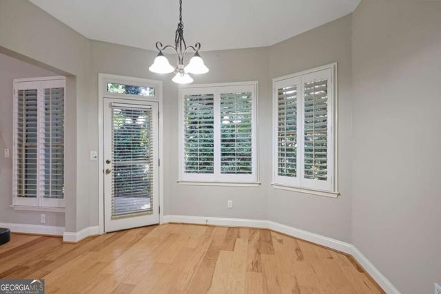 105 Peregrine Way NW, Kennesaw, GA 30144