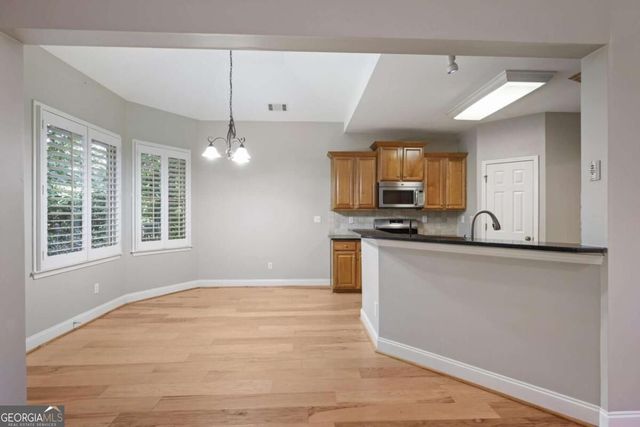 105 Peregrine Way NW, Kennesaw, GA 30144
