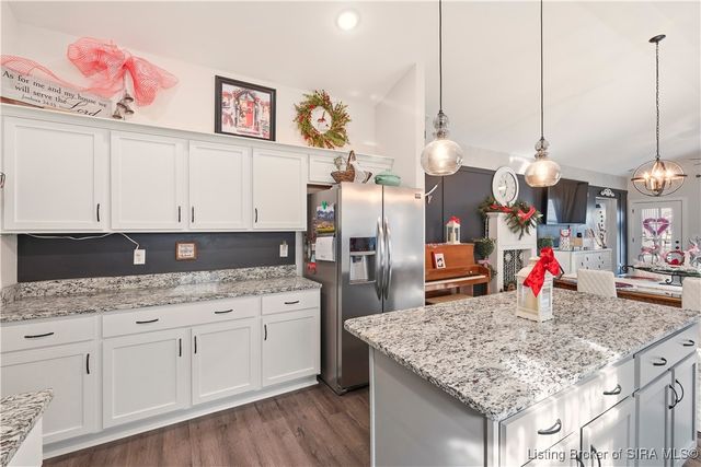 1240 Majestic Pass, Jeffersonville, IN 47130