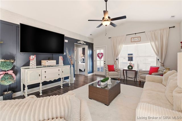 1240 Majestic Pass, Jeffersonville, IN 47130